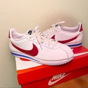 WOMEN'S NIKE CLASSIC CORTEZ LEATHER  SHOES